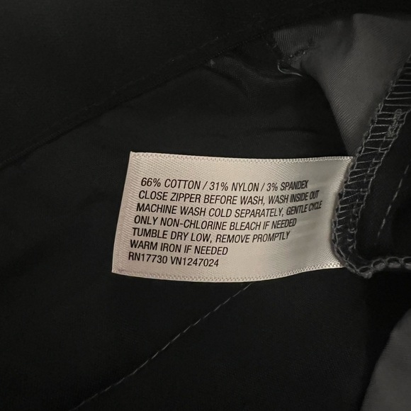 Goodfellow Men's Gray Slim Tech Chino Pants - Picture 6 of 6